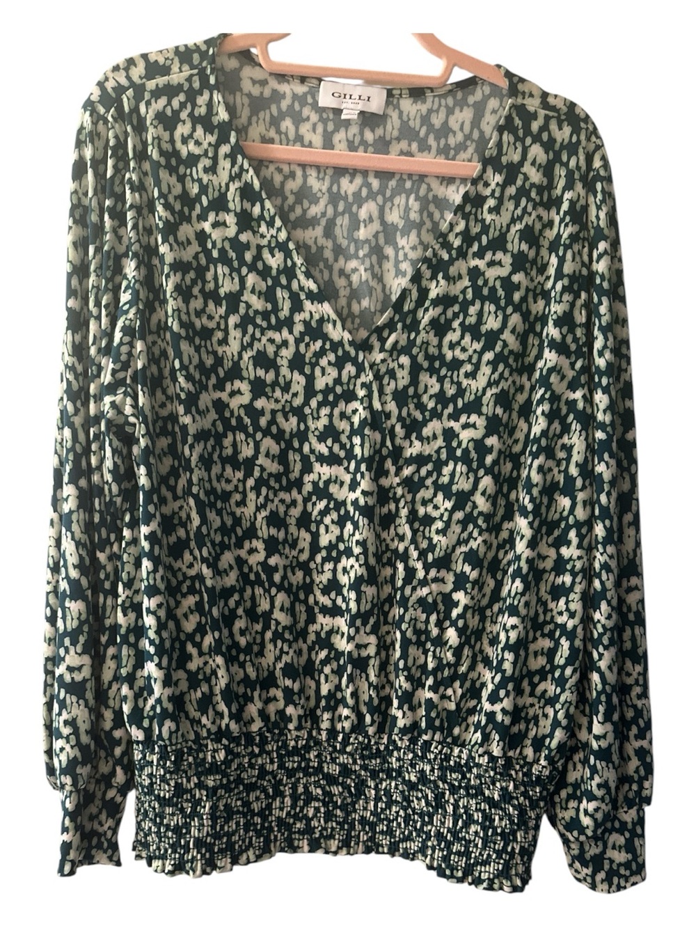 Gilli Green Printed V-Neck Smocked Hem Blouse